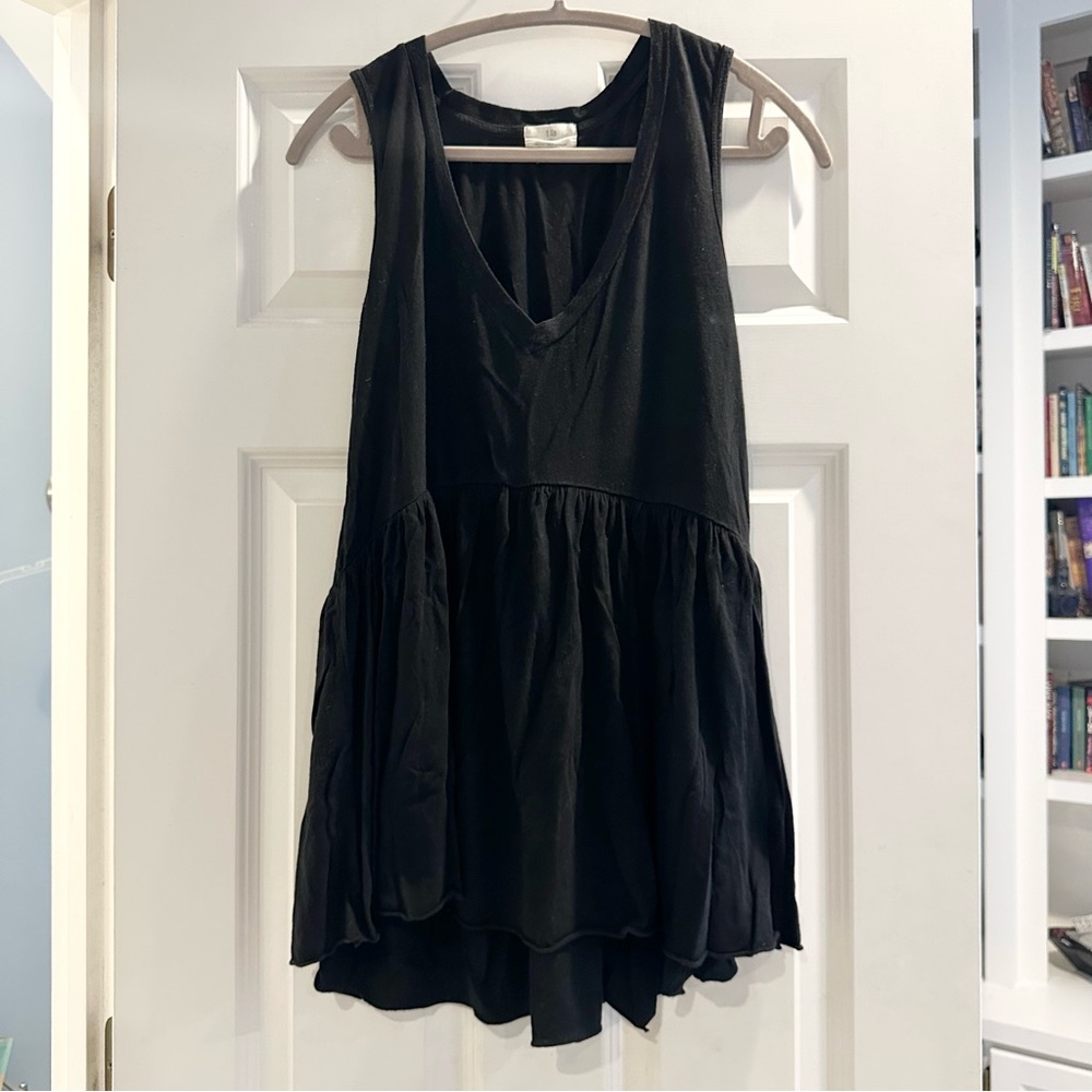 T.La Anthropologie Black Sleeveless V-Neck Top